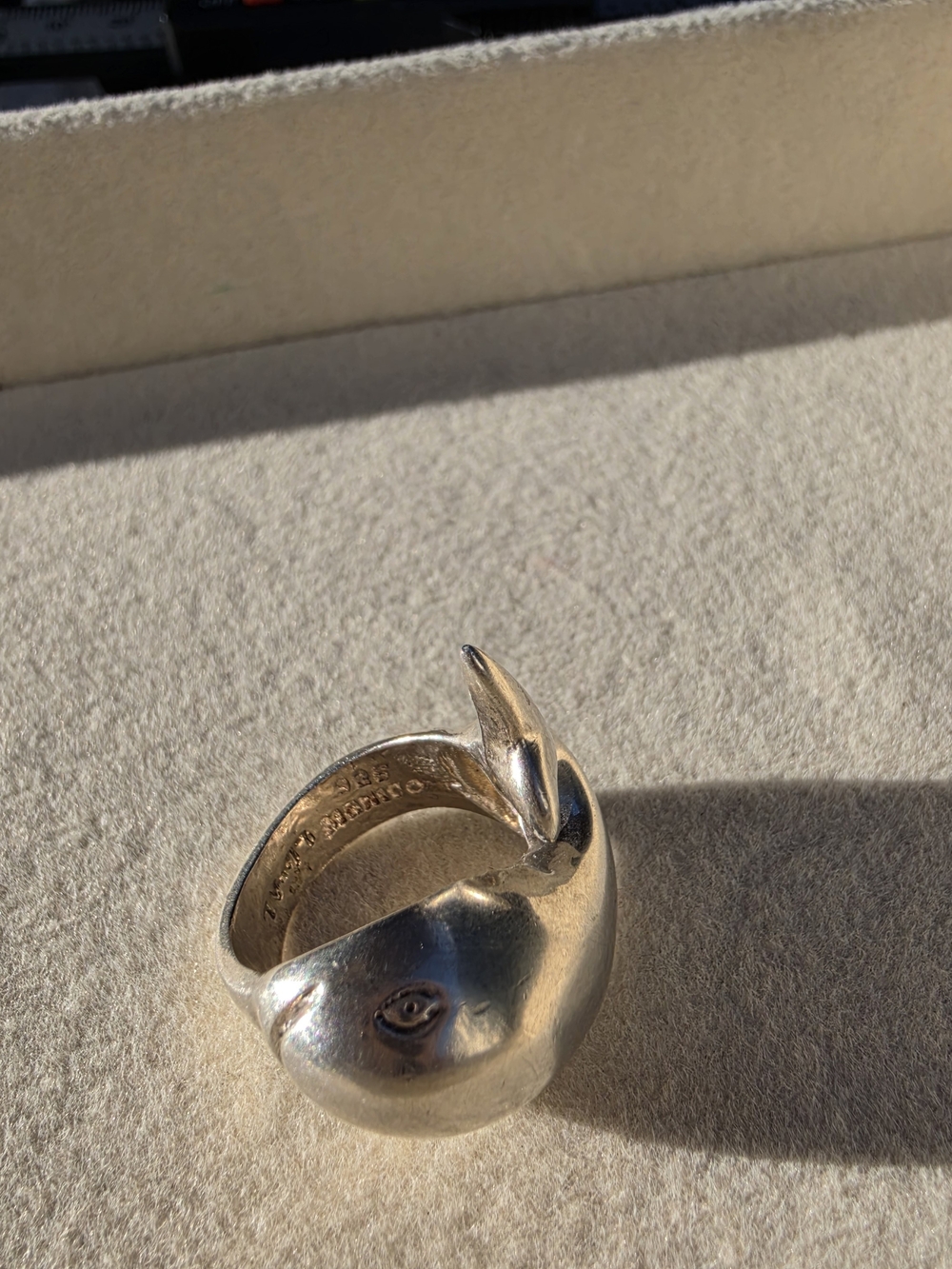 Vintage Taxco Mexico 925 Sterling Silver Whale Ring Size 6.5 Heavy 11.16g TE-47